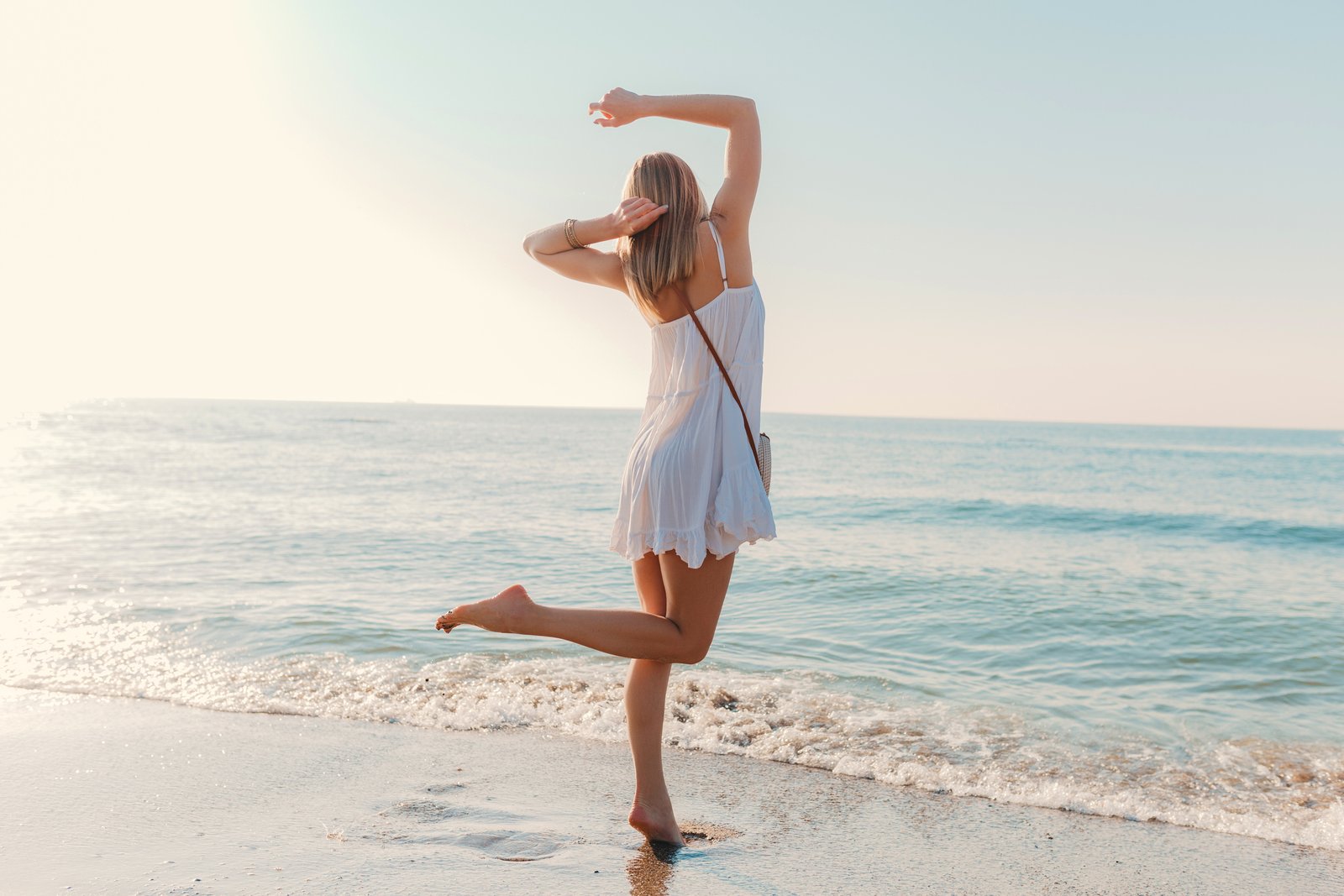 Happy Woman - arms-dancing-life-free-beautiful-relaxation- pxhere dot com - 1920 x 1200.com Happy Woman Arms Dancing